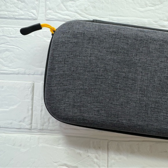 Nintendo Switch Super Mario Deluxe Travel Case Princess Peach Daisy - Picture 6 of 10